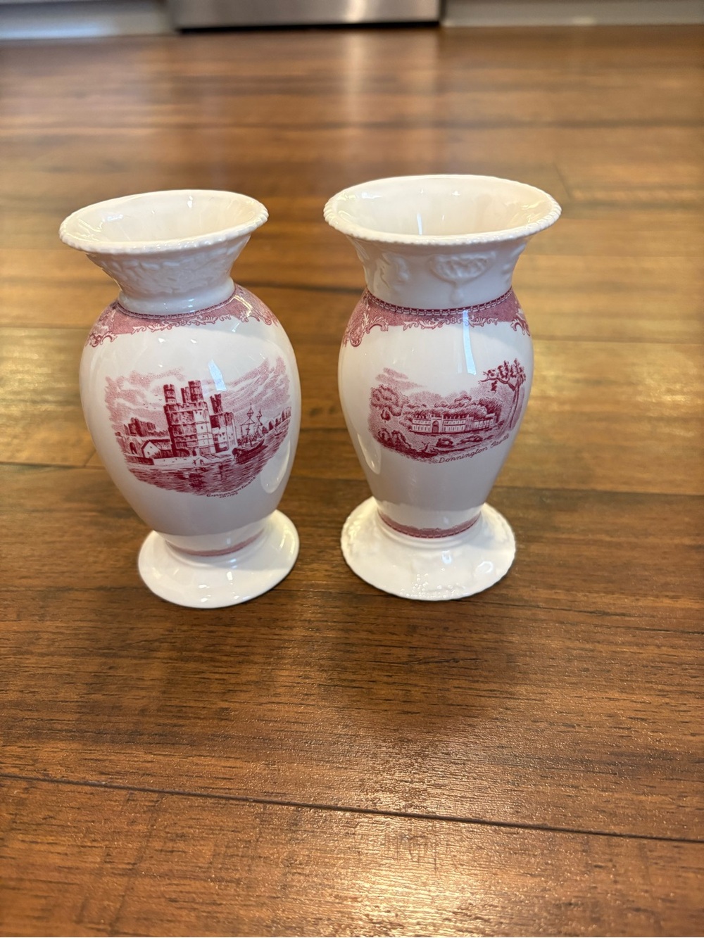 2 Vintage Old Britain Castles Johnson Bros Vases Red White 4 1/2" Mini